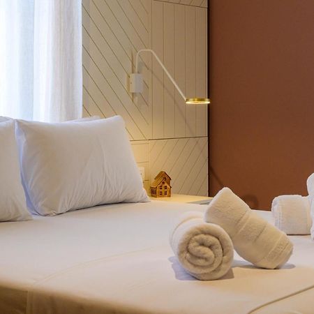 Blueblood - The Rooms Kalamata Exterior photo