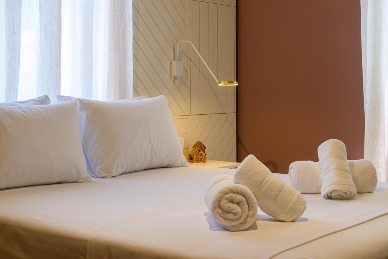 Blueblood - The Rooms Kalamata Exterior photo