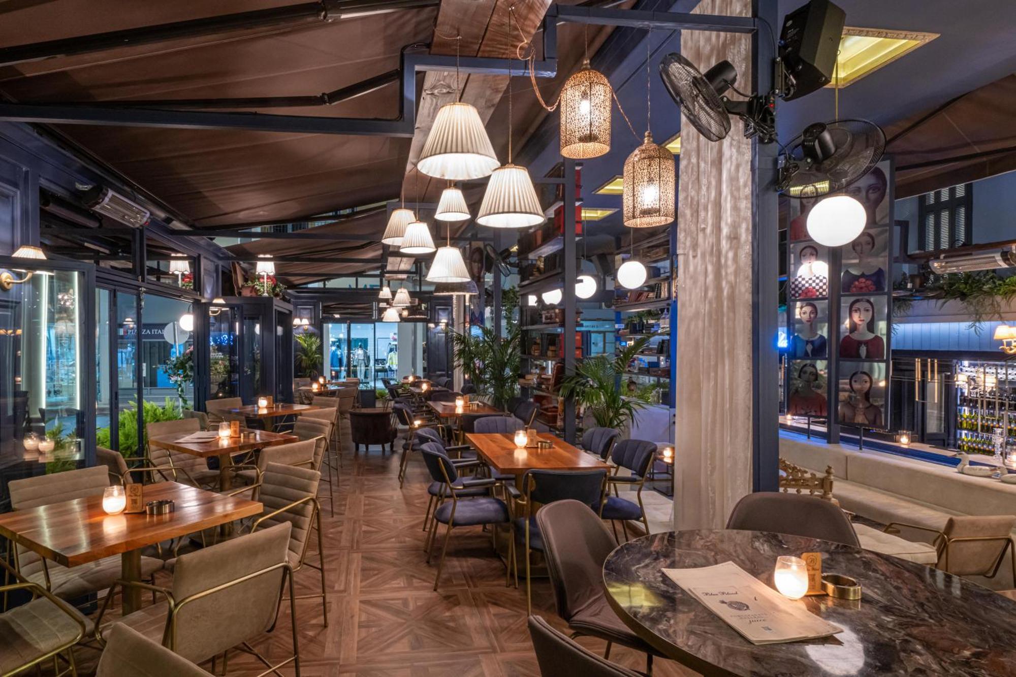 Blueblood - The Rooms Kalamata Exterior photo