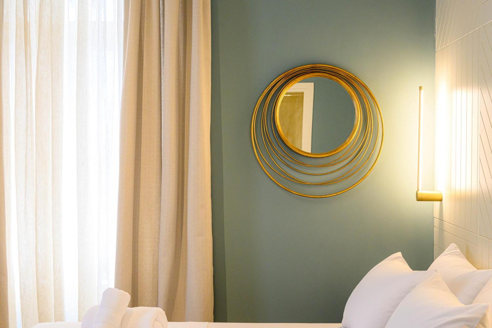 Blueblood - The Rooms Kalamata Exterior photo