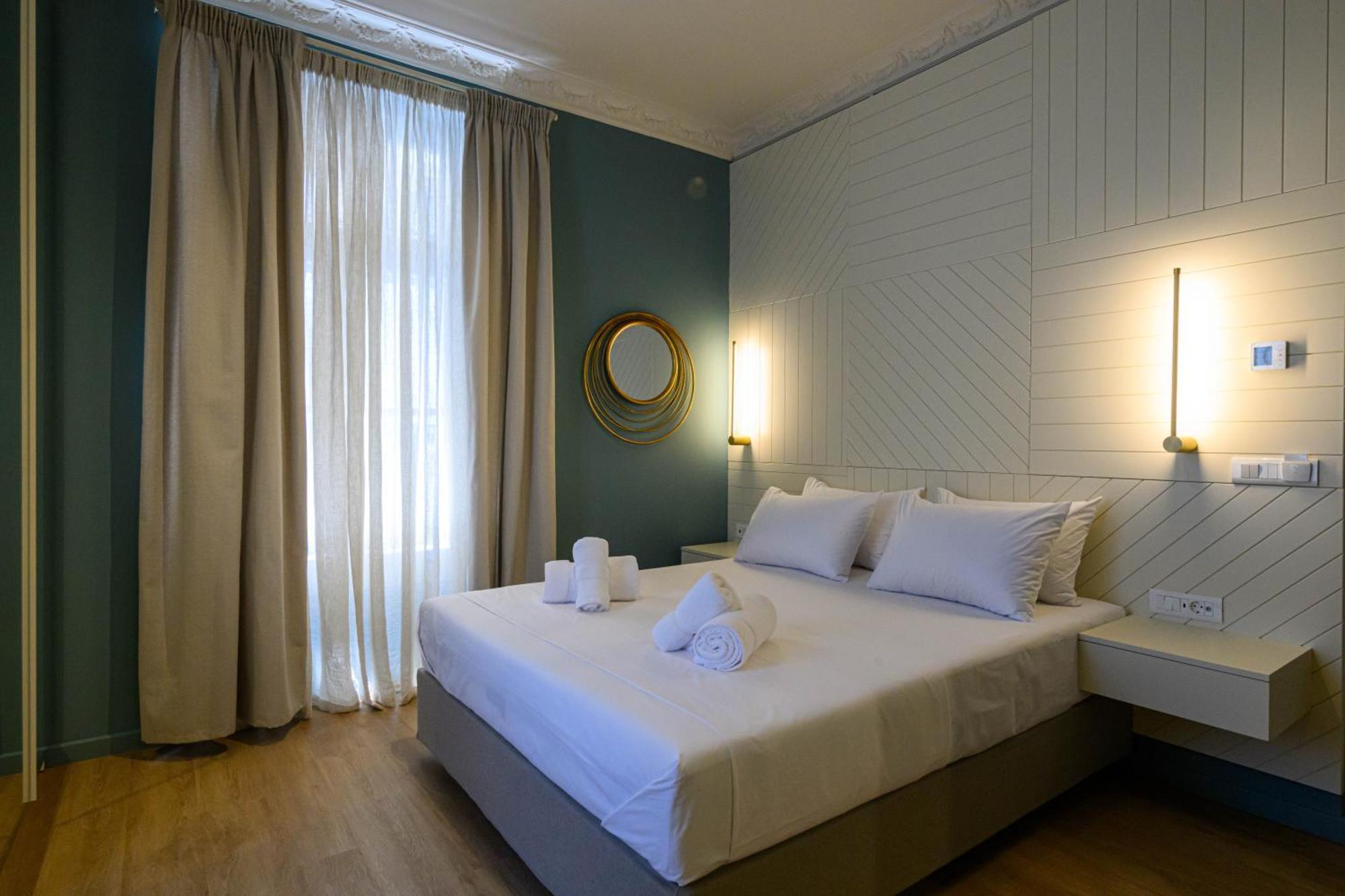 Blueblood - The Rooms Kalamata Exterior photo