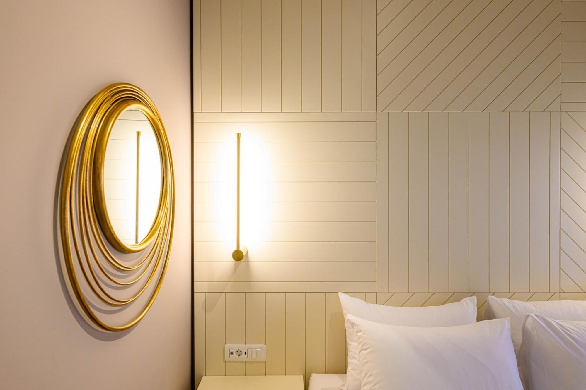 Blueblood - The Rooms Kalamata Exterior photo