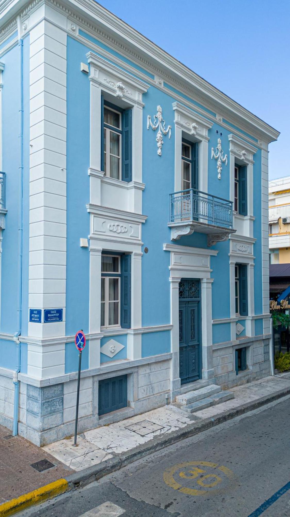 Blueblood - The Rooms Kalamata Exterior photo
