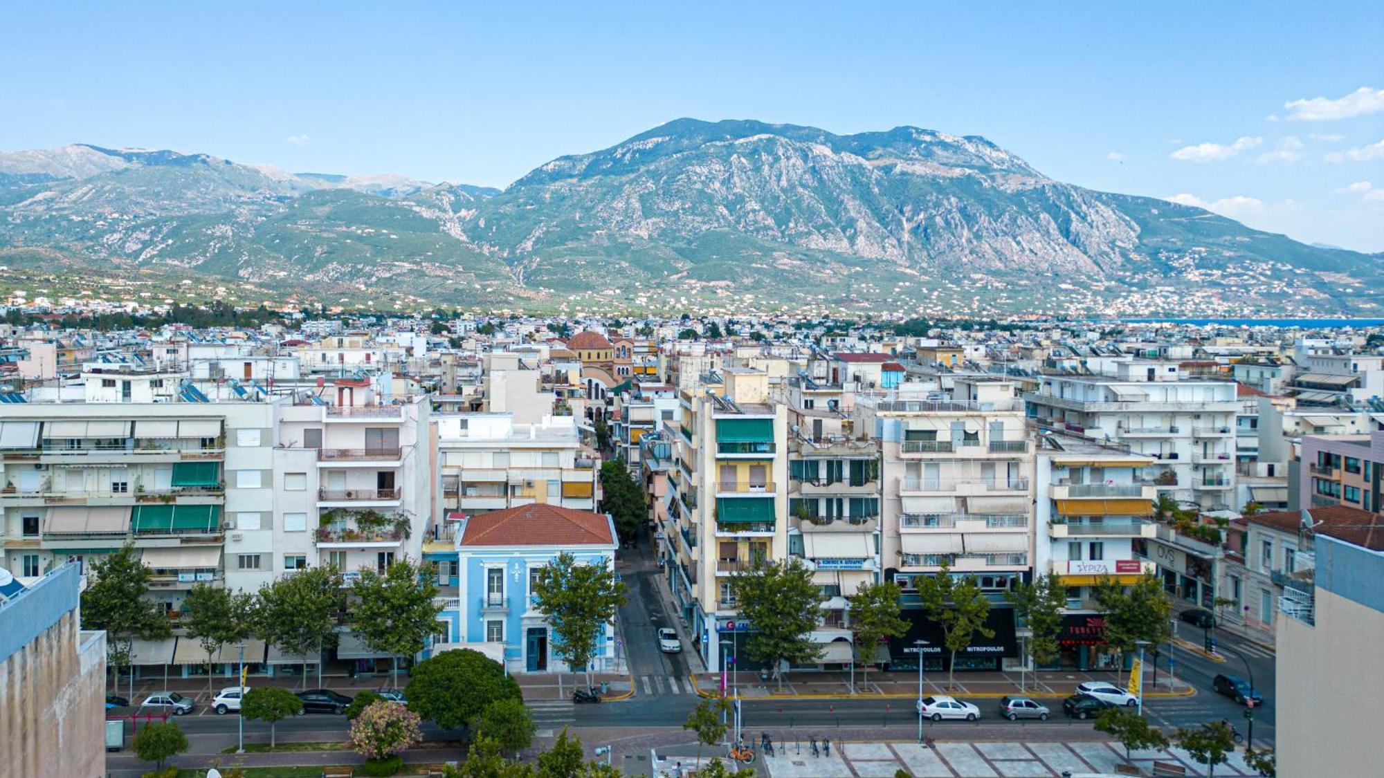 Blueblood - The Rooms Kalamata Exterior photo